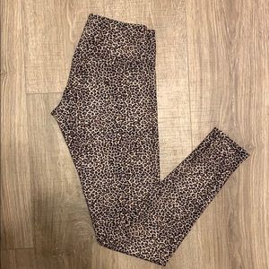 Animal print leggings